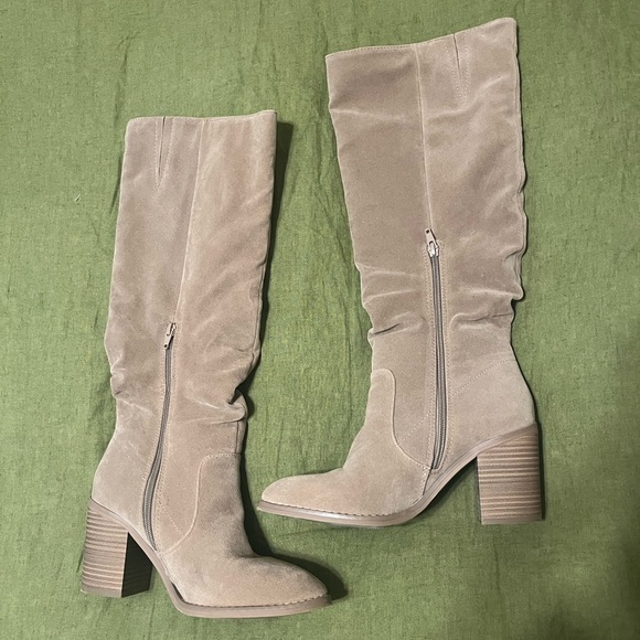 Women's Tan Suede Knee-High Boots - Picture 2 of 6